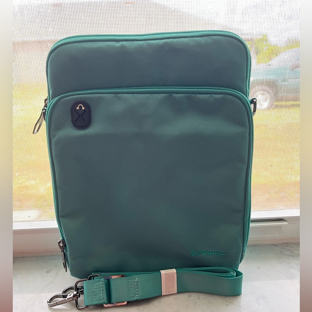 NIP iPad Pro 11 Case